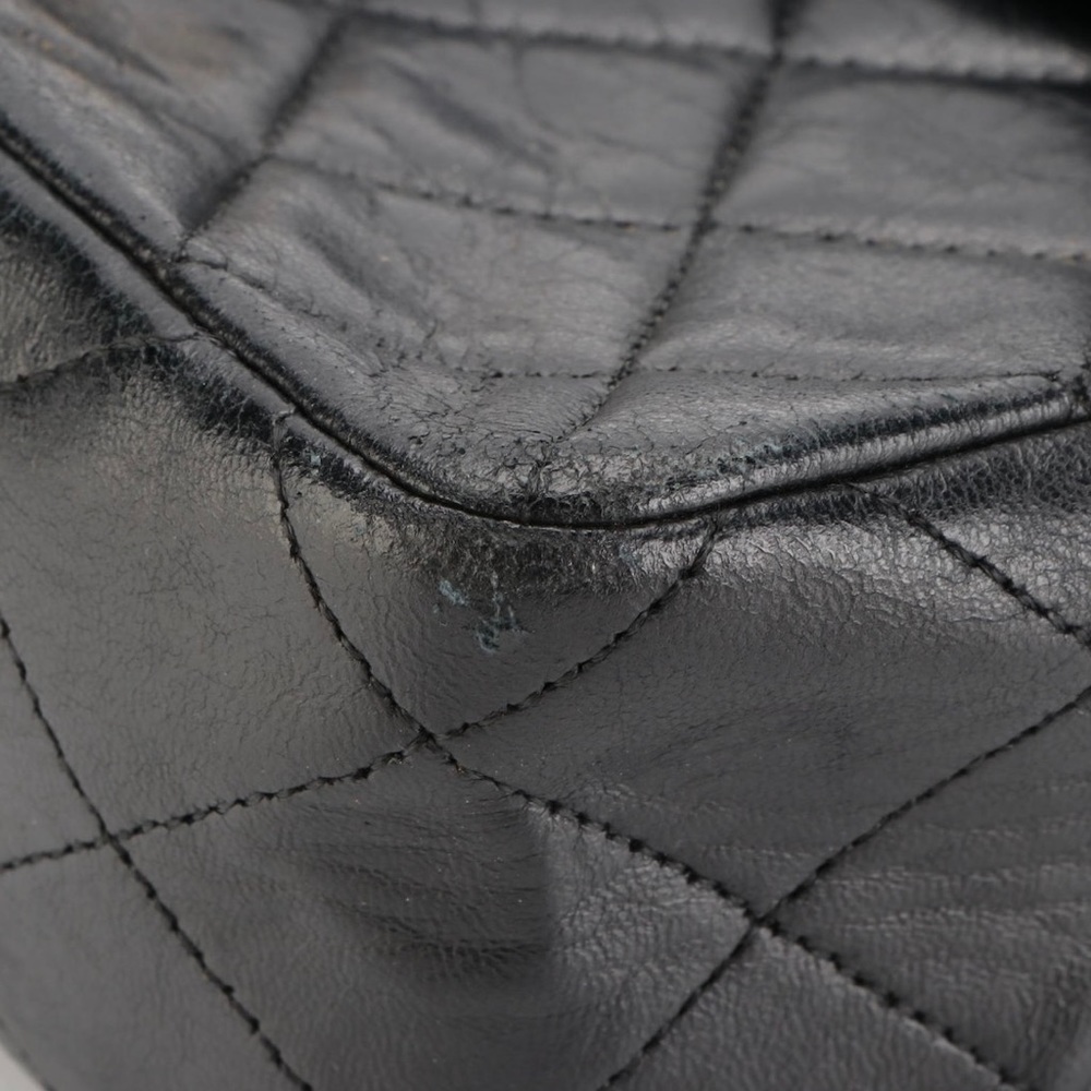 Vintage Chanel crossbody handbag - Picture 5 of 8